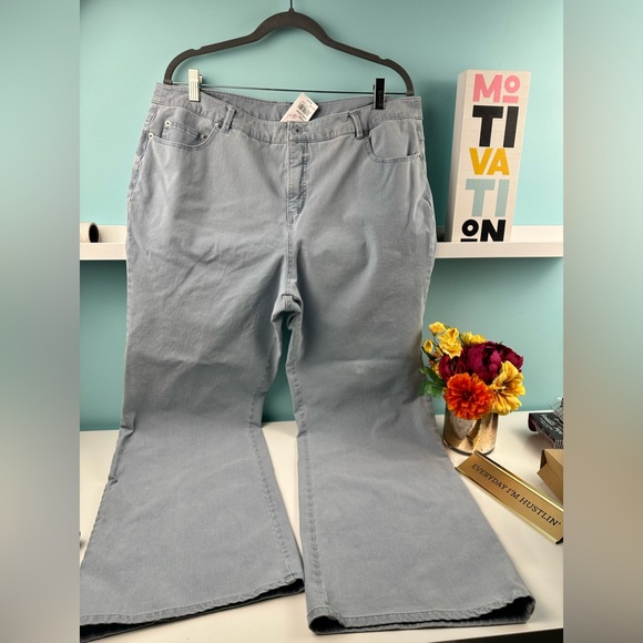 Isaac Mizrahi Denim - Isaac Mizrahi jeans light blue, wide leg, size 18W, new with tags